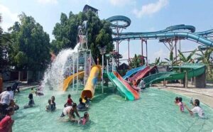 3 Wisata Kolam Renang Bogor Terbaik