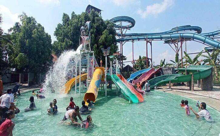 3 Wisata Kolam Renang Bogor Terbaik
